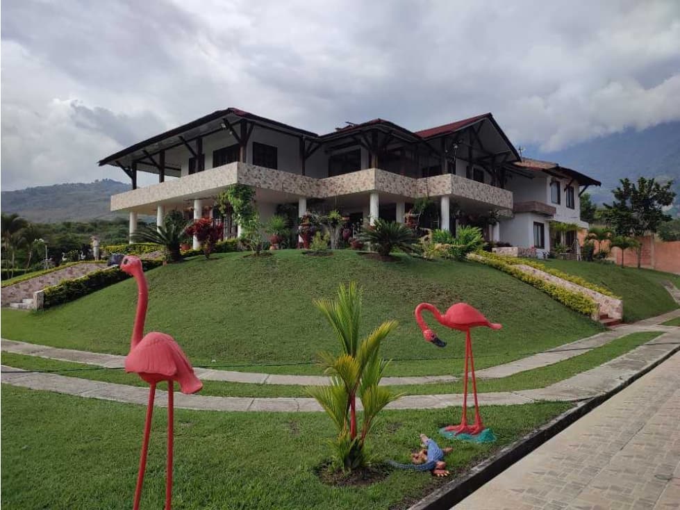 Vendo Lujosa Casa Campestre en Santa Elena-El Cerrito CV-KT - 1