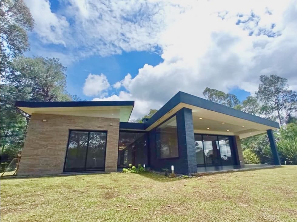 Casa campestre en Vender en Rionegro - 1