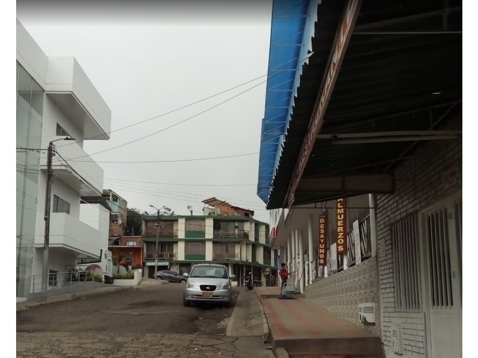 VENDO CASA DE USO MIXTO SILVANIA CUND. - 1
