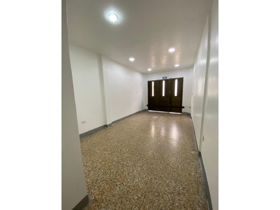 ARRIENDO LOCAL CENTRO MONTENEGRO - 1