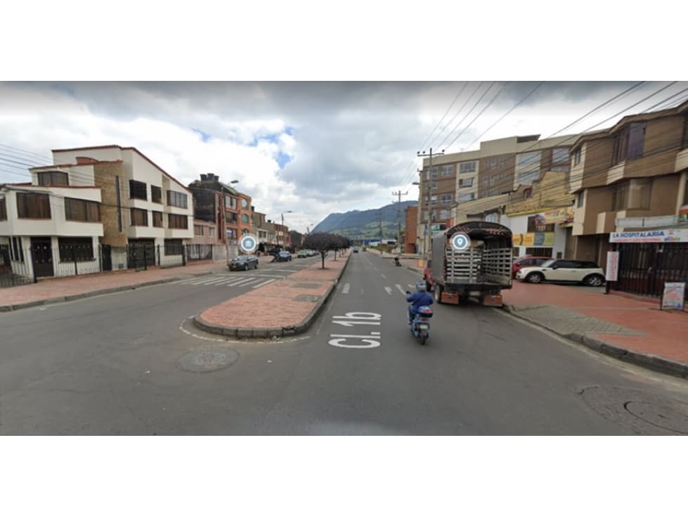 EXCELENTE LOCAL Y/O OFICINA SOBRE AVENIDA PRINCIPAL ZIPAQUIRA - 1