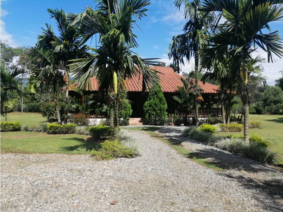 CASA QUINTA EN GUAMAL PARA LA VENTA - 1