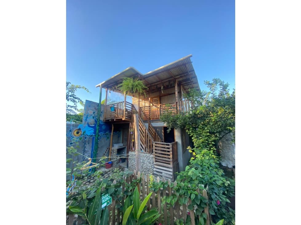 VENTA DE CASA CAMPESTRE CON HOSPEDAJE - 1