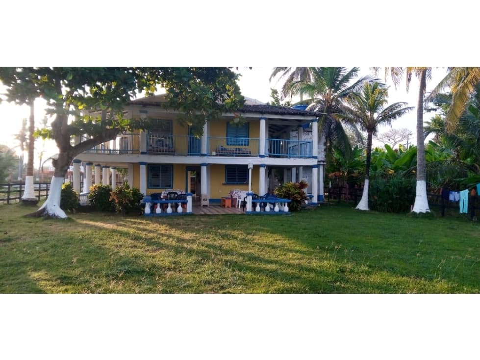 VENDO CASA DE PLAYA EN PUERTO ESCONDIDO - CORDOBA - 1