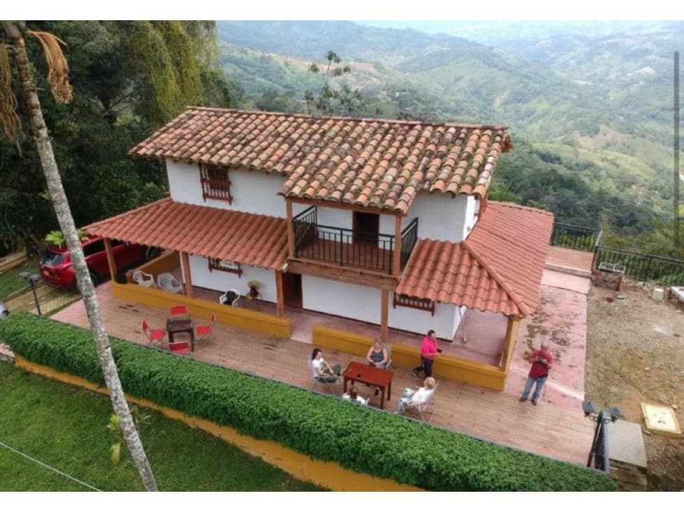 VENTA  DE CASA CAMPESTRE COCORNA - 1