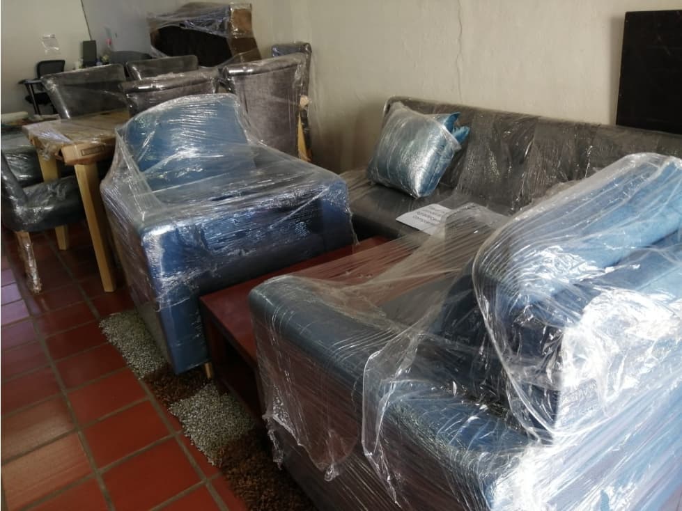 VENDO NEGOCIO MUEBLES EN OPERACIÓN EN VILLA DE LEYVA BOYACA - 1
