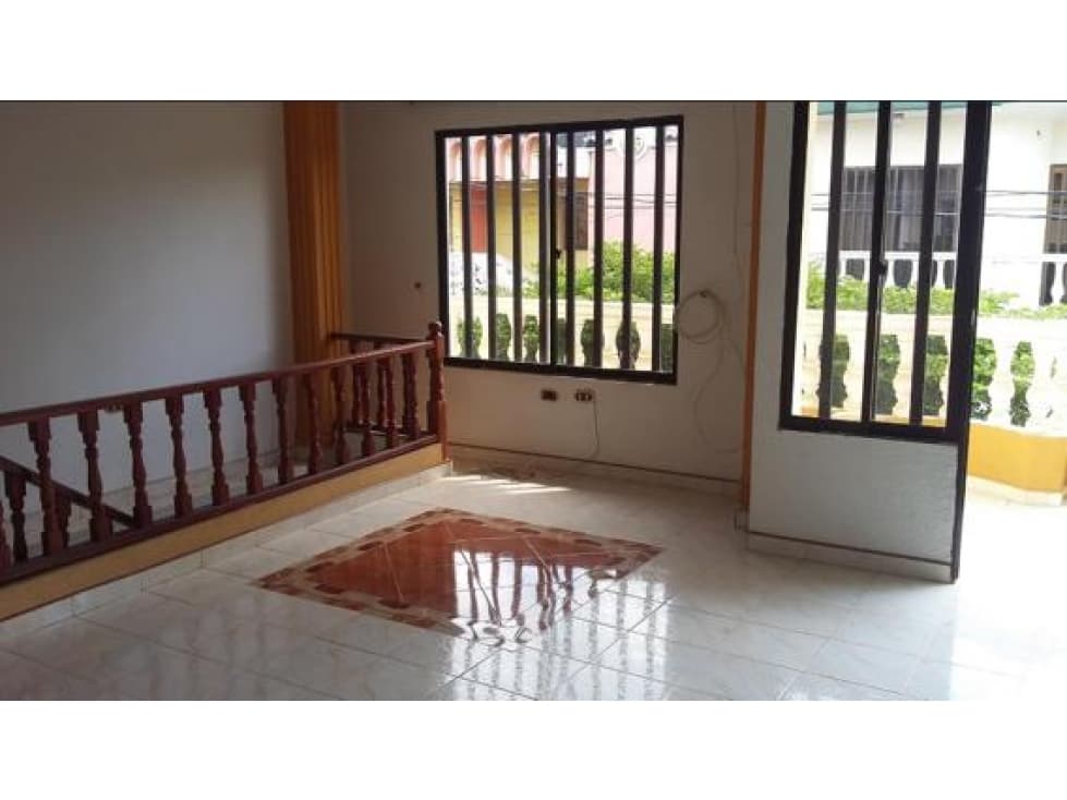 CASA EN VENTA EN CAUCASIA - ANT (COD: V15-00) - 1