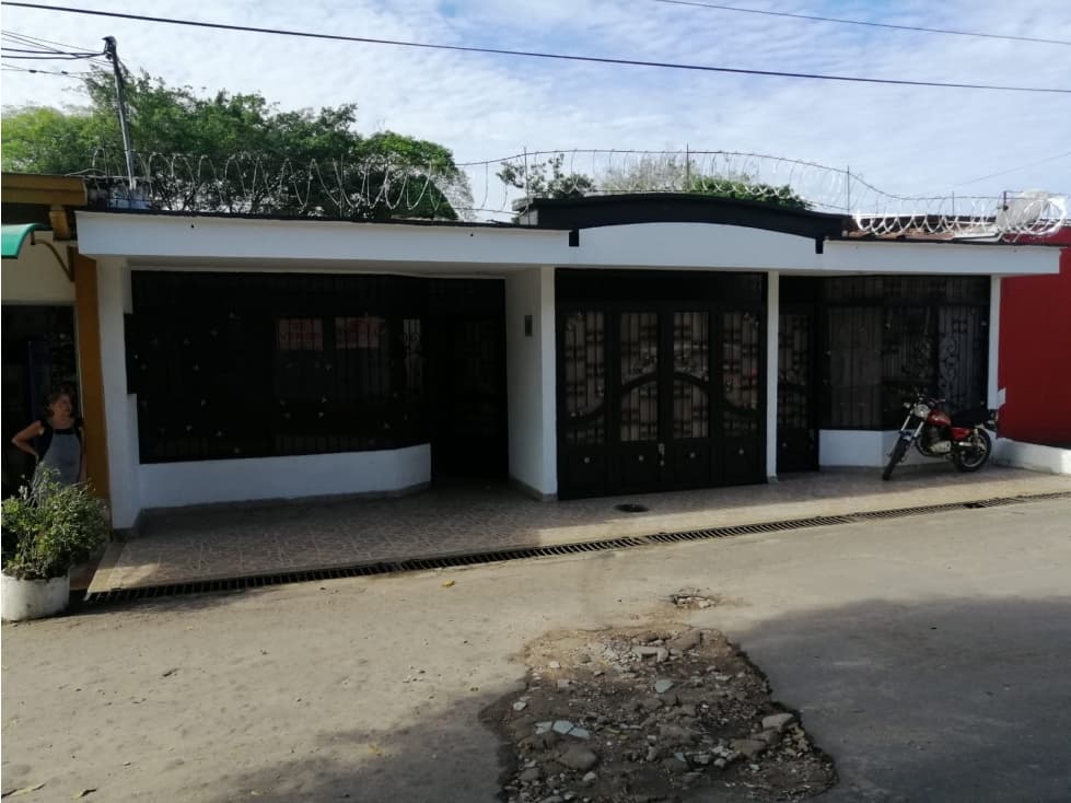 SE ARRIENDA CASA BRR LAS AVENIDAS FLORENCIA - 1