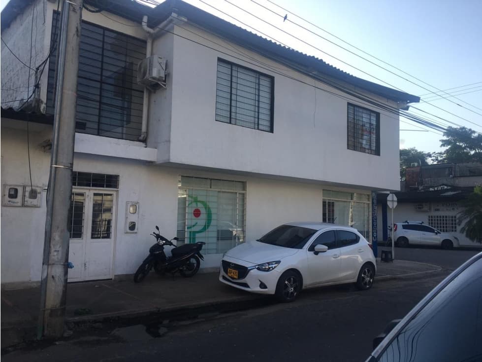 SE ARRIENDA LOCAL  BARRIO 7 DE AGOSTO ENSEGUIDA DE COLPENSIONES - 1