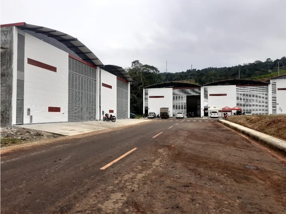 SE ARRIENDA AMPLIA BODEGA EN FLORENCIA CAQUETA - 1