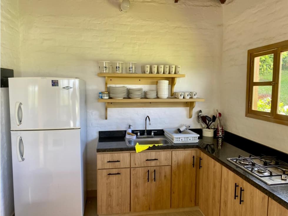 SE VENDE CASA CAMPRESTRE EN EL LAGO CALIMA INDEPENDIENTE - 1