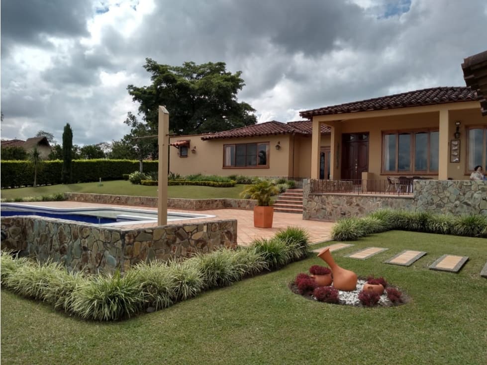 SE VENDE CASA CAMPESTRE EN PUEBLO TAPAO MONTENEGRO - 1