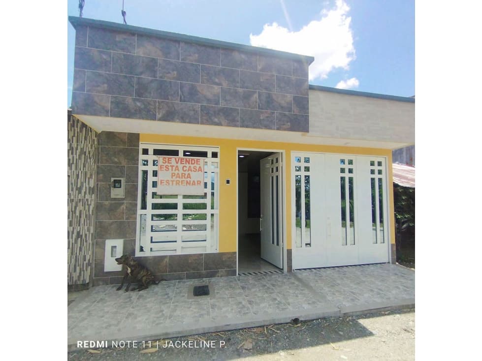 CASA PARA ESTRENAR A PRECIO DE OFERTA... ACACIAS - META - 1