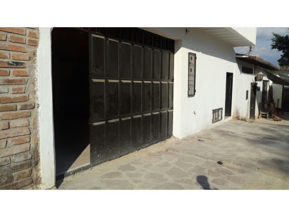 ARRIENDO LOCAL EN GIRON CENTRO - 1