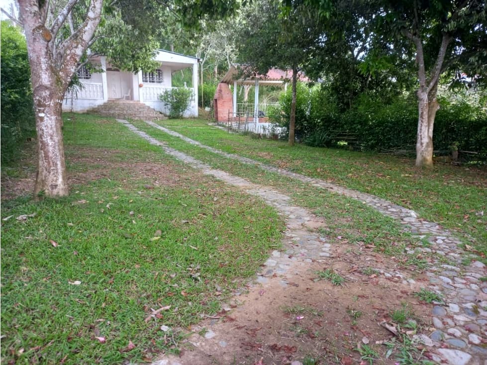 SE VENDE CASA LOTE EN VEREDA PALONEGRO - 1