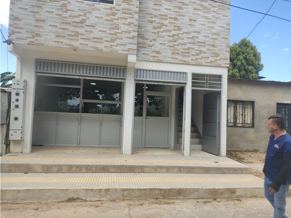 SE ARRIENDA BODEGA  EN 2 Y 3 PISO BARRIO LA ESMERALDA CUCUTA - 1