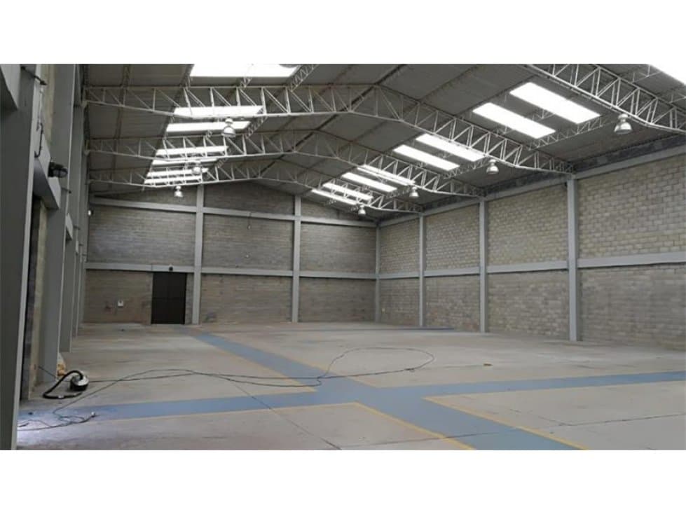 Vendo o Arriendo Bodega Industrial en Chia - 1