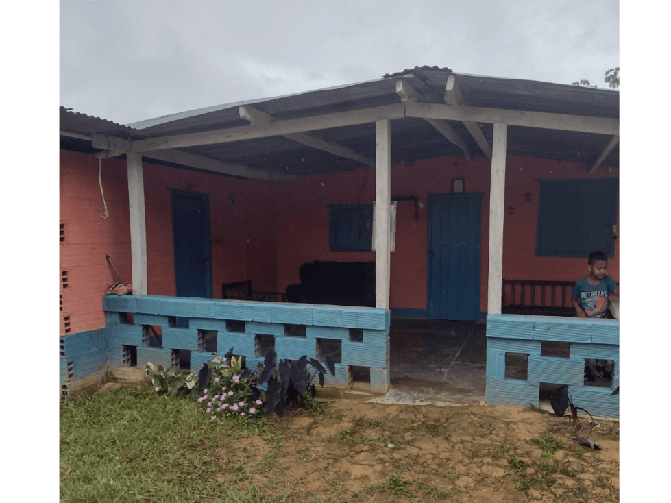 CASA CAMPESTRE 1 HECTAREA YOLOMBO ANTIOUIA - 1