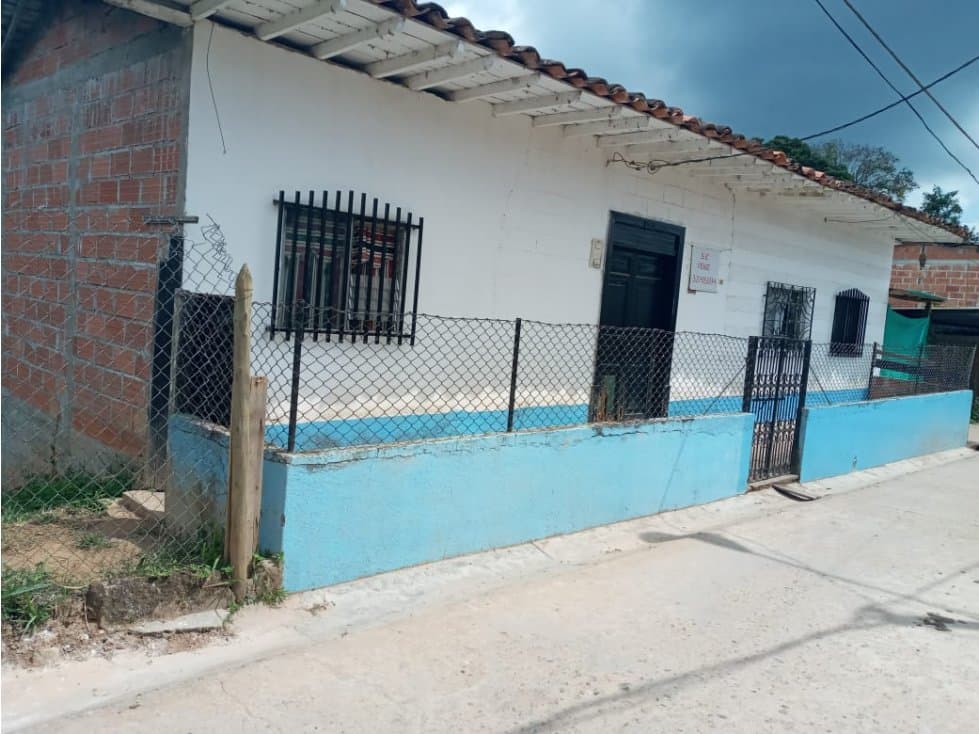 VENTA CASA 700 MTS2 Y LOTE 218 MTS2 EN YOLOMBÓ ANTIOQUIA - 1