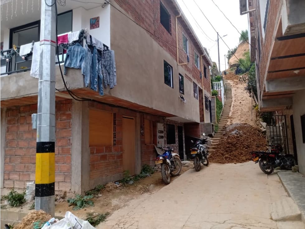 HERMOSO APARTAMENTO CON BUENOS ACABADOS SAN ROQUE ANTIOQUIA - 1