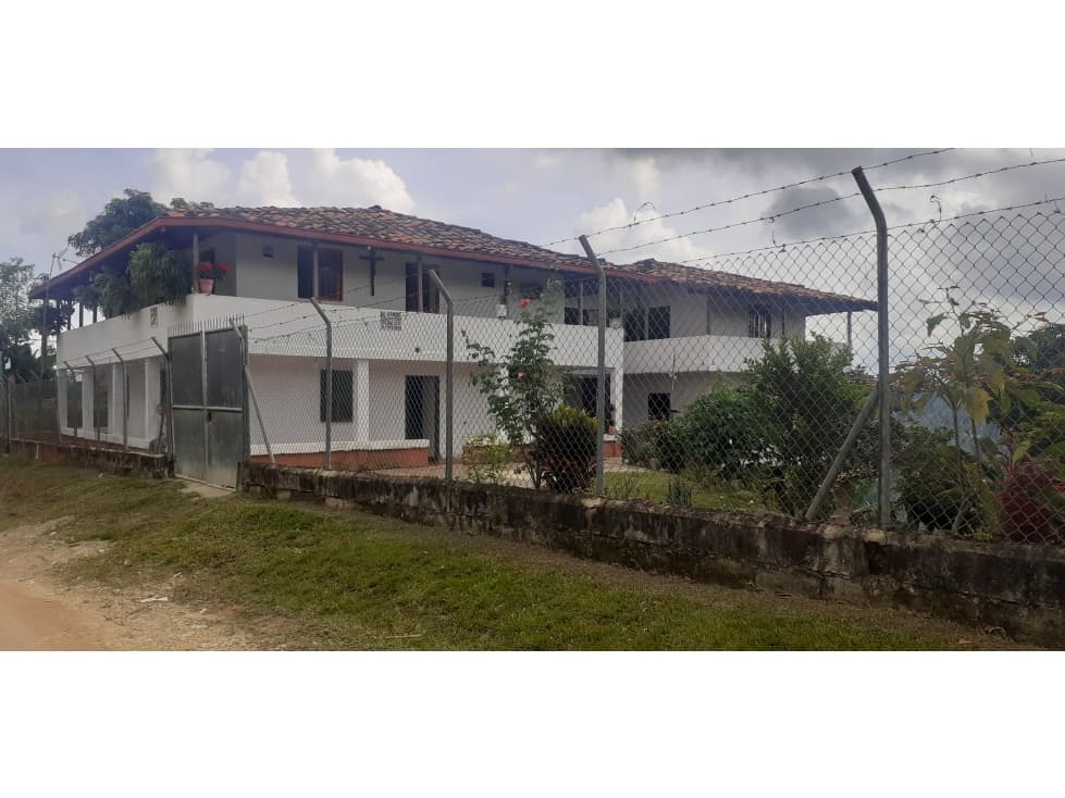 CUATRO CASAS CAMPESTRES SAN ROQUE ANTIOQUIA - 1