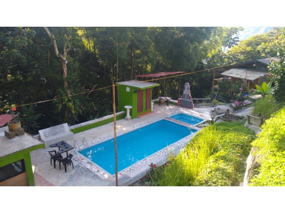 Eco Hostal en venta en Girardota - 1