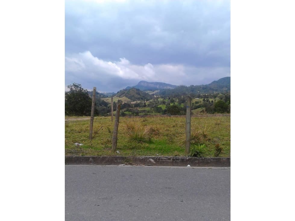 Venta terreno Anolaima- tercería - 1