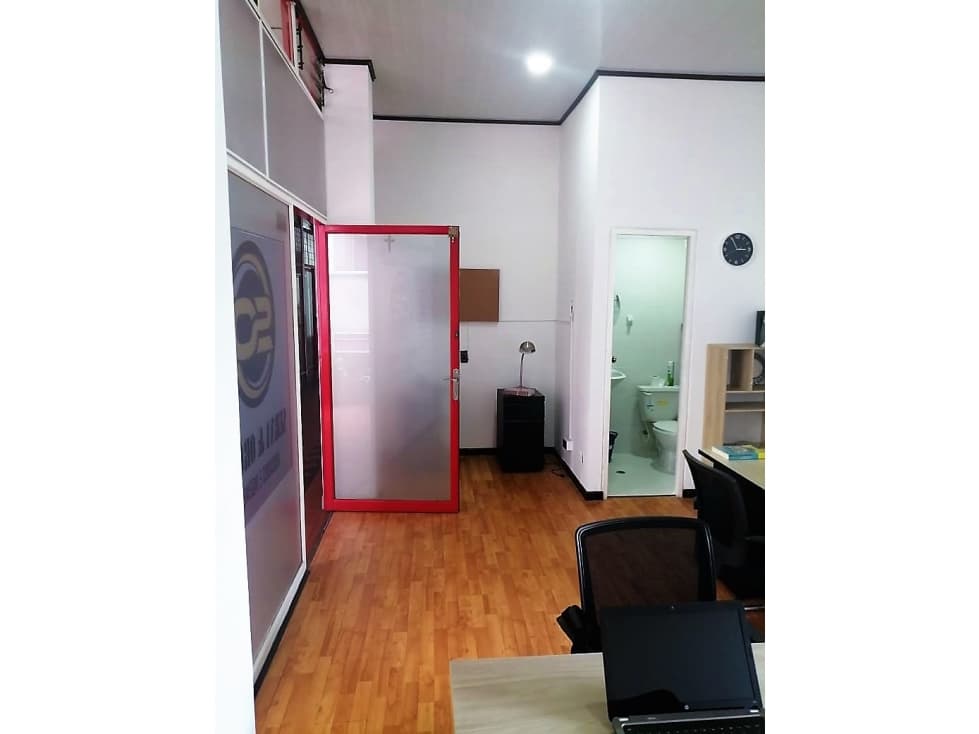 VENDEMOS OFICINA CON PARQUEADERO EN CENTRO - VILLAVICENCIO - 1