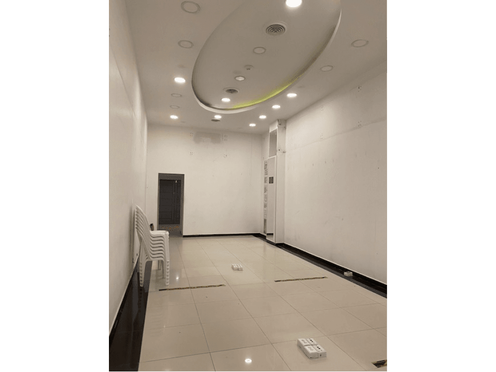 VENTA LOCAL COMERCIAL PISO 1° UNICENTRO - VILLAVICENCIO - 1
