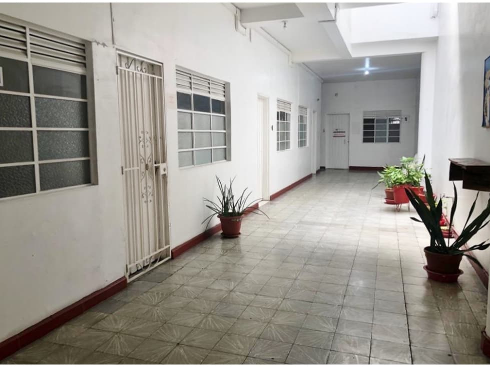 Oficina en la Trinidad con servicios incluidos, Palmira - 1