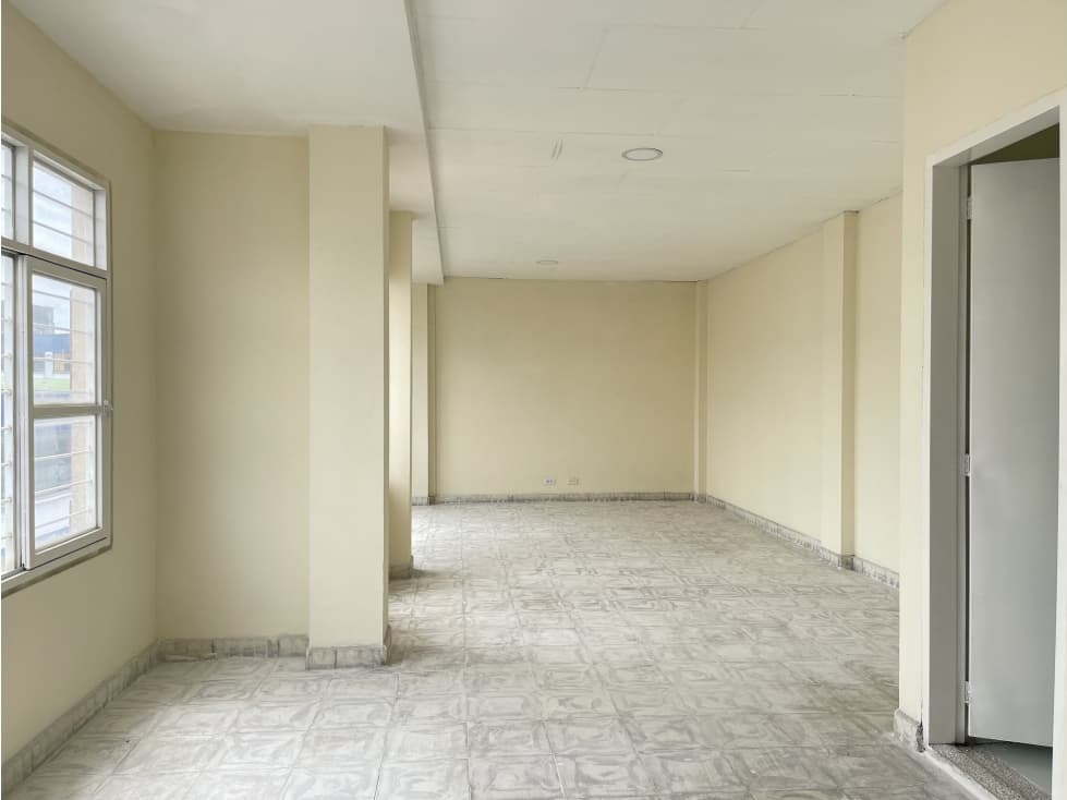 Oficina en tercer piso sobre la Carrera 26, Centro, Palmira - 1