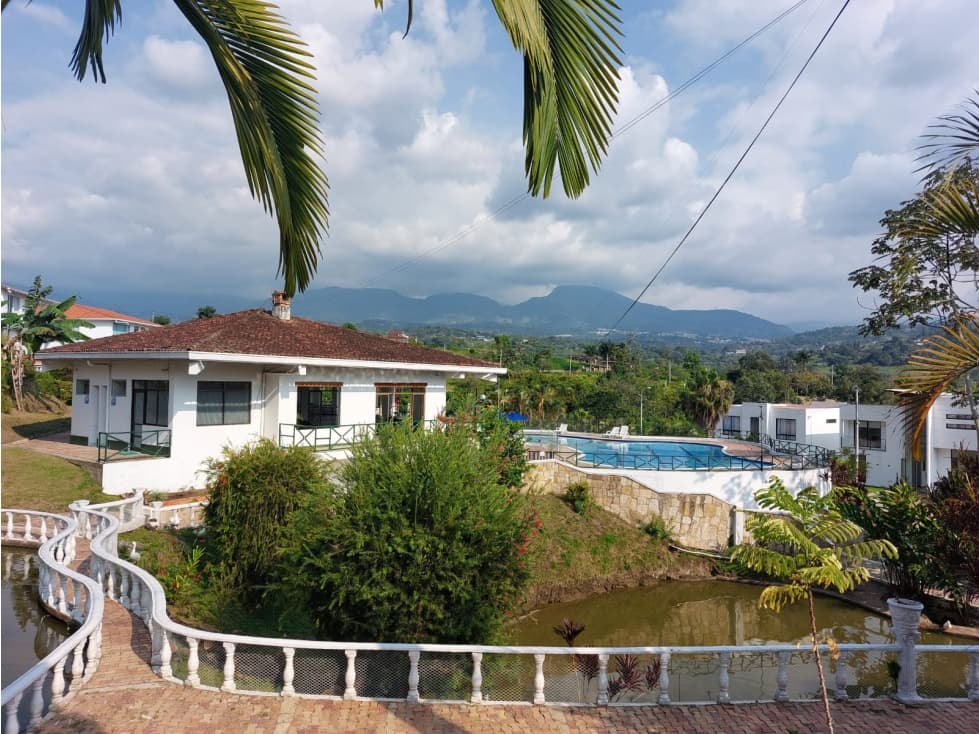 Casa Campestre en Conjunto cerrado Amoblada Silvania - 005 - 1