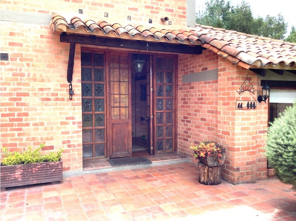 Hermosa Casa campestre en venta en Ubate conjunto cerrado - 1