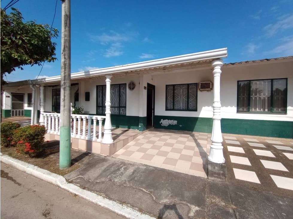 VENTA CASA PARQUES DE ALEJANDRIA - 1