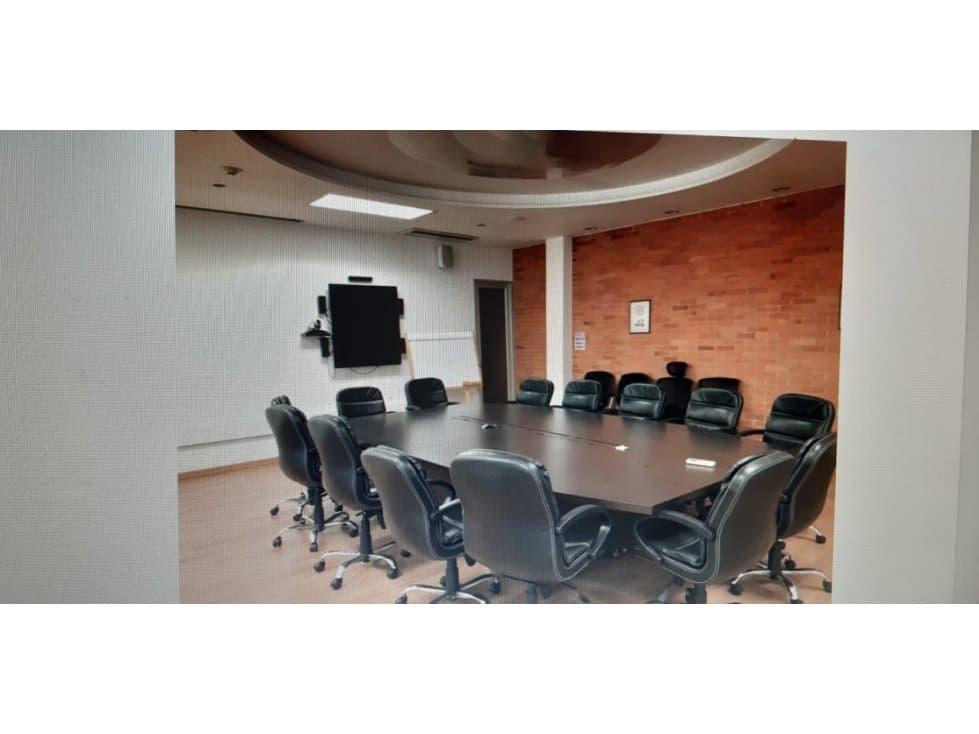 VENDO EN CENTRO LOGISTICO DQ 600 M2, 3 NIVELES - 1