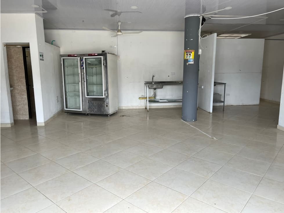Venta de local comercial en El Carmen de Viboral, Antioquia - 1
