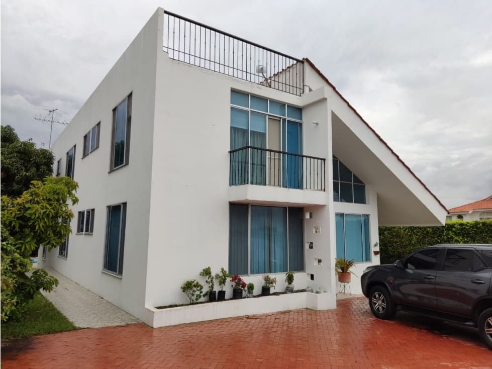VENTA ESPECTACULAR CASA CAMPESTRE EN CHINAUTA CUNDINAMARCA - 1