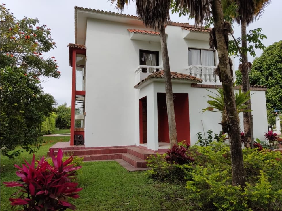 VENTA CASA CAMPESTRE CON PISCINA PRIVADA EN CHINAUTA CUNDINAMARCA - 1