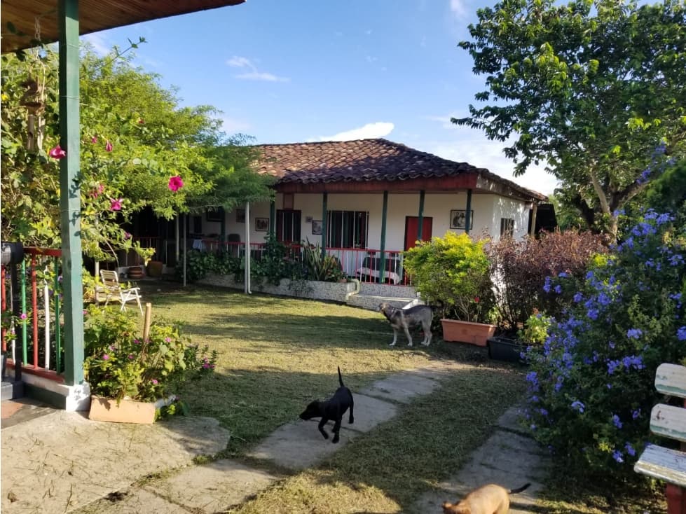 Se Vende Finca en Toro - Valle del Cauca - 1