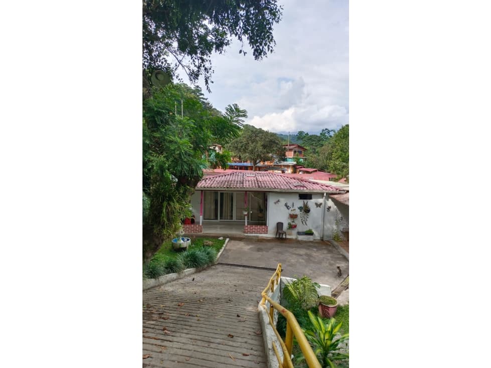 Se Vende Casa Campestre en Calarcá - 1