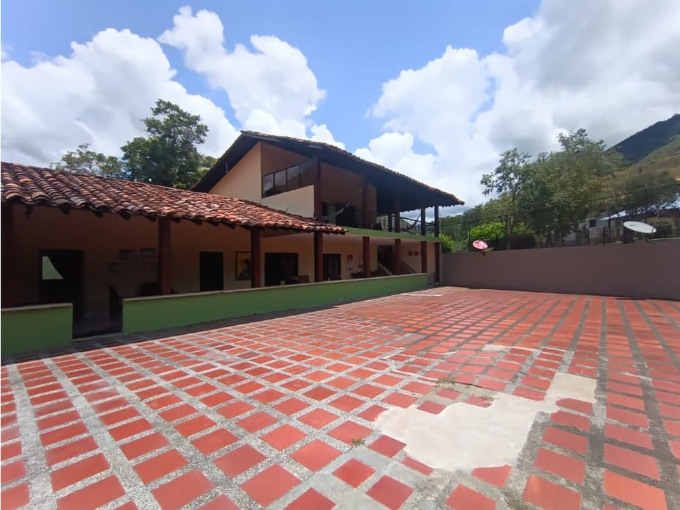 Se vende Finca Ansermanuevo Valle del Cauca - 1