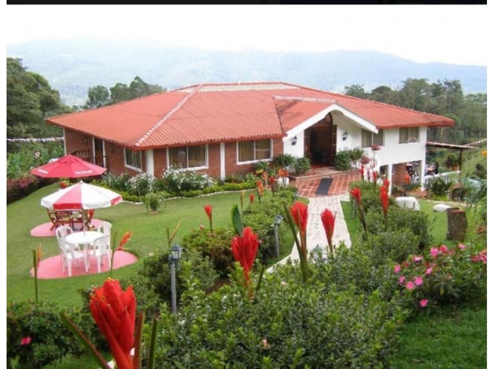 EN VENTA, HOTEL EN EL KM 18 - 1