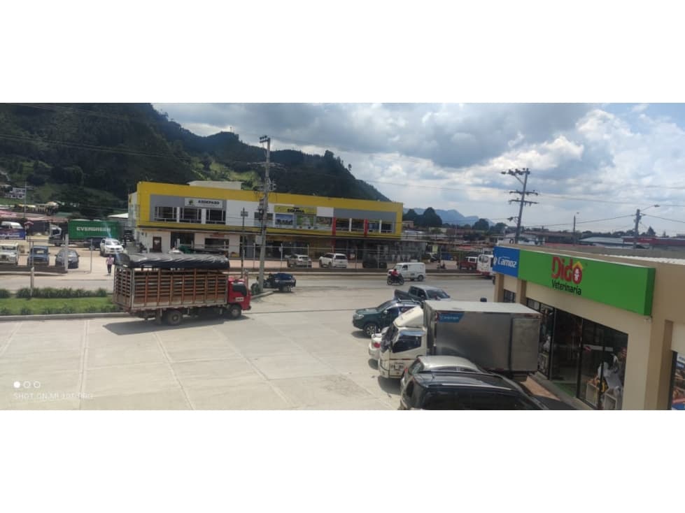 LOCAL COMERCIAL EN ARRIENDO - TABIO - 1