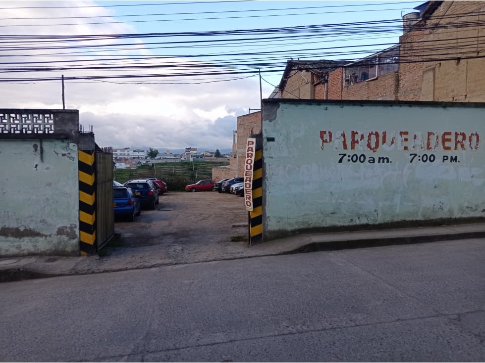 SE VENDE LOTE CON EXCELENTE UBICACION CRA 4 - 1