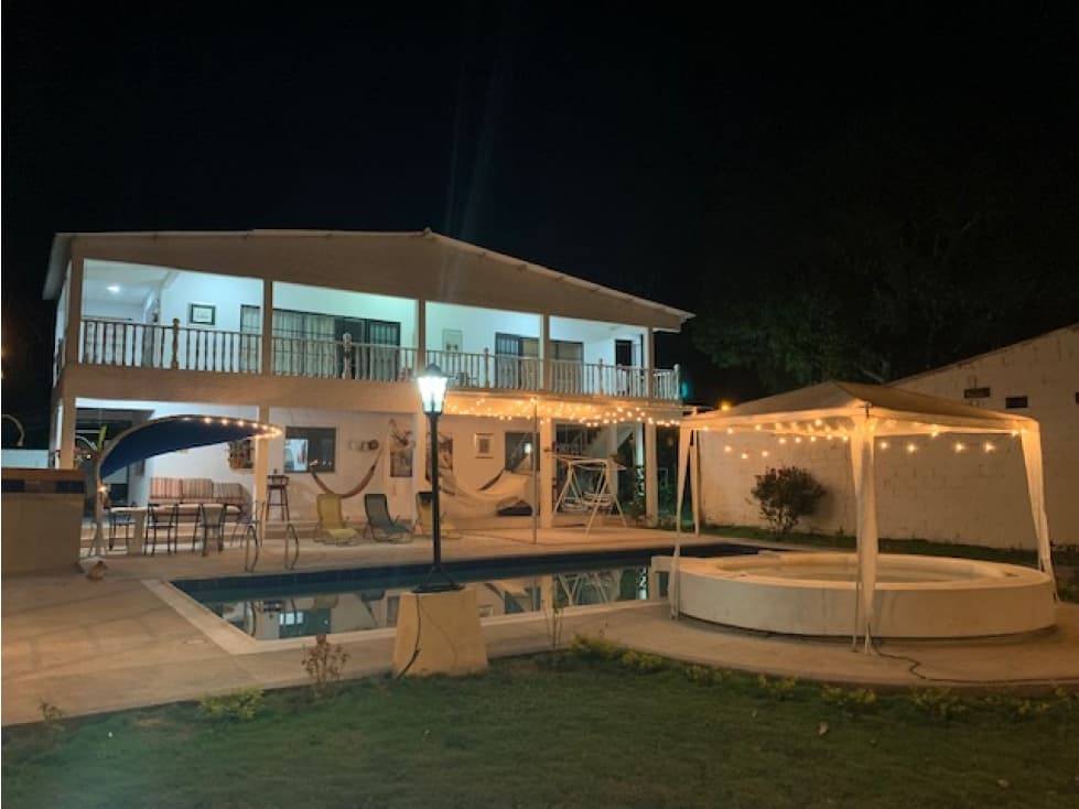 VENTA HERMOSA CASA DE RECREO EN ÚTICA-CUNDINAMARCA (A PUERTA CERRADA) - 1