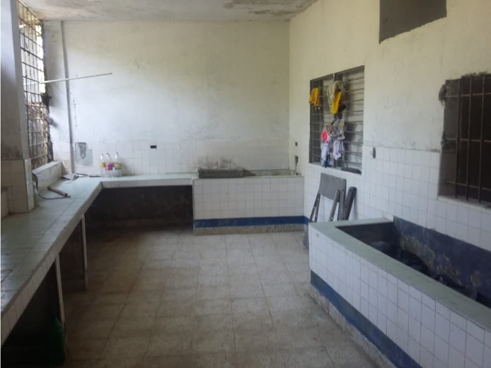 Oportunidad Venta o Permuta casa bodega El jardín, Buenaventura - 1