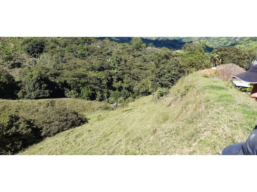 SE VENDE FINCA - VILLA RODAS - 1