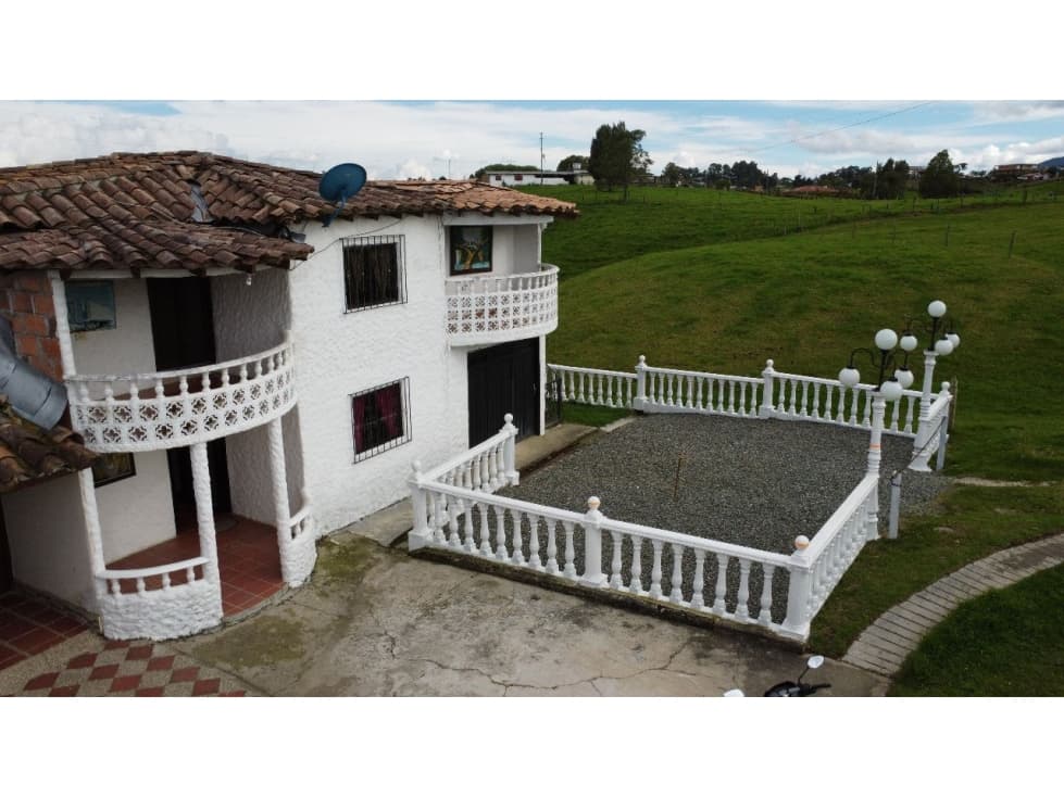 Venta de Casa Campestre La Cuchilla en San Pedro REF - 1