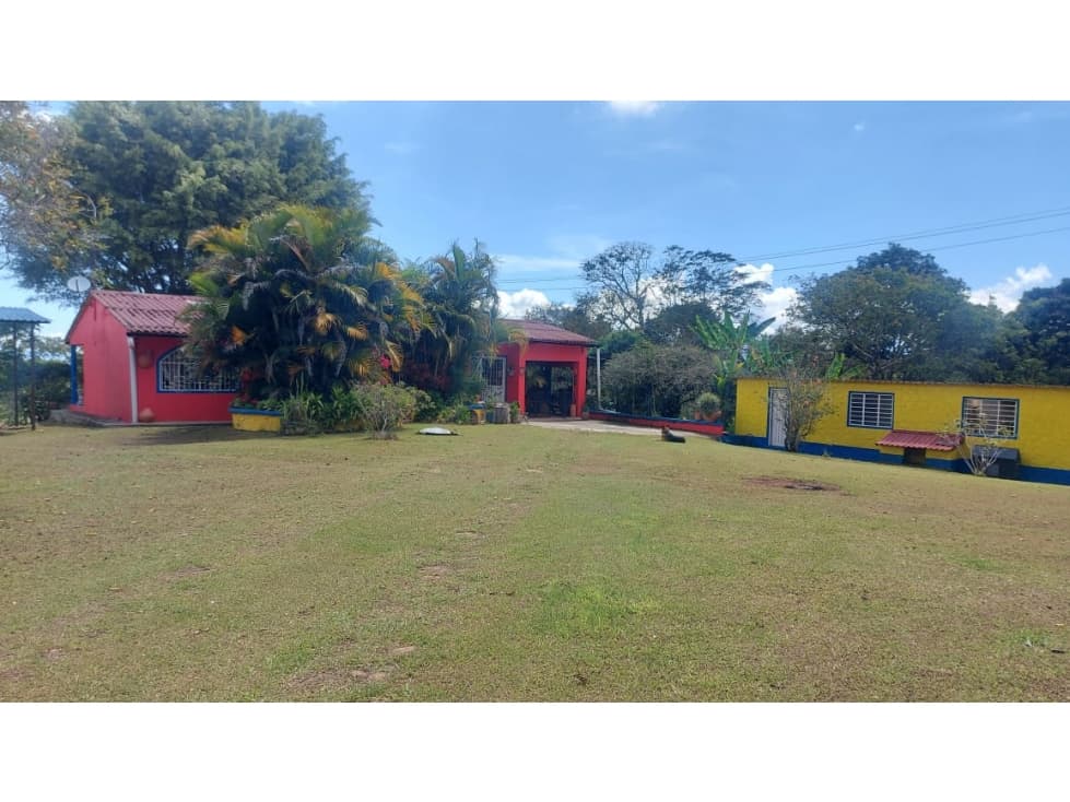 SE VENDE HERMOSA  FINCA " EL NARANJITO" BARBOSA SANTANDER - 1