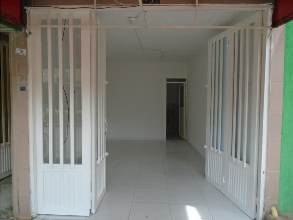 Se arrienda local Av. las Américas Barbosa, Santander - 1